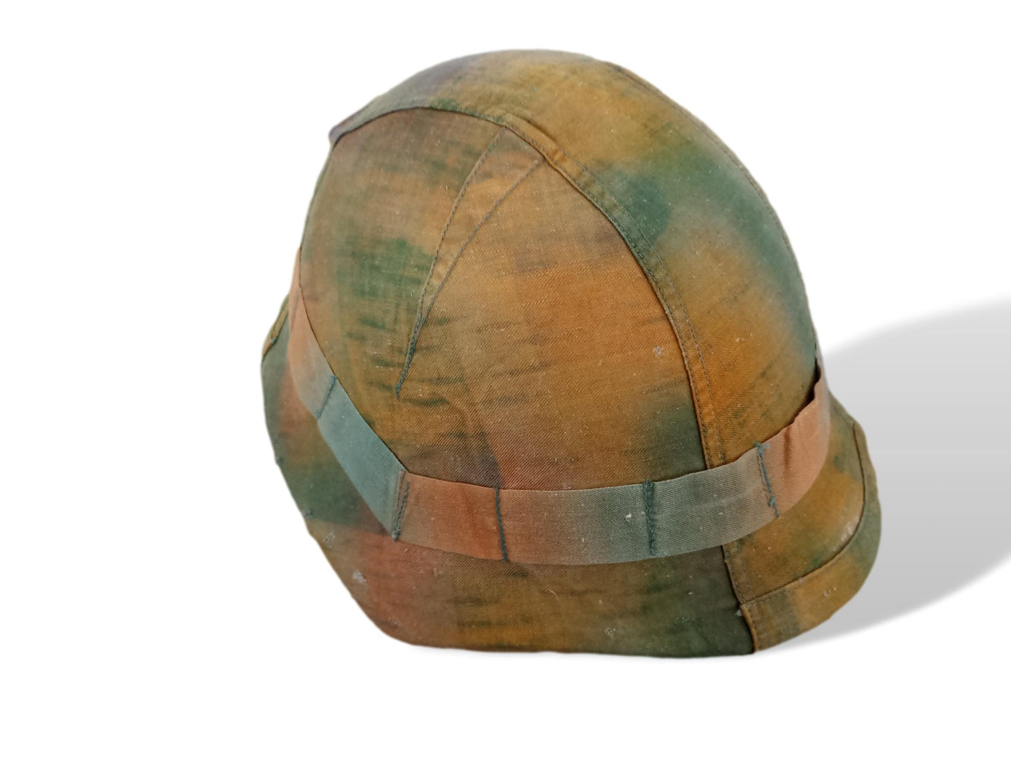 WWII ORIGINAL SWISS HELMET M-18/40 STEEL COMBAT HELMET LEATHER LINER