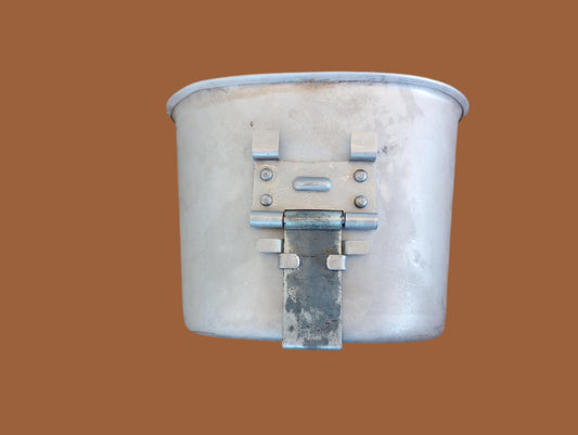 WWII U.S MILITARY CANTEEN CUP DATED 1945 STAMPED U.S B.E CO ORIGINAL