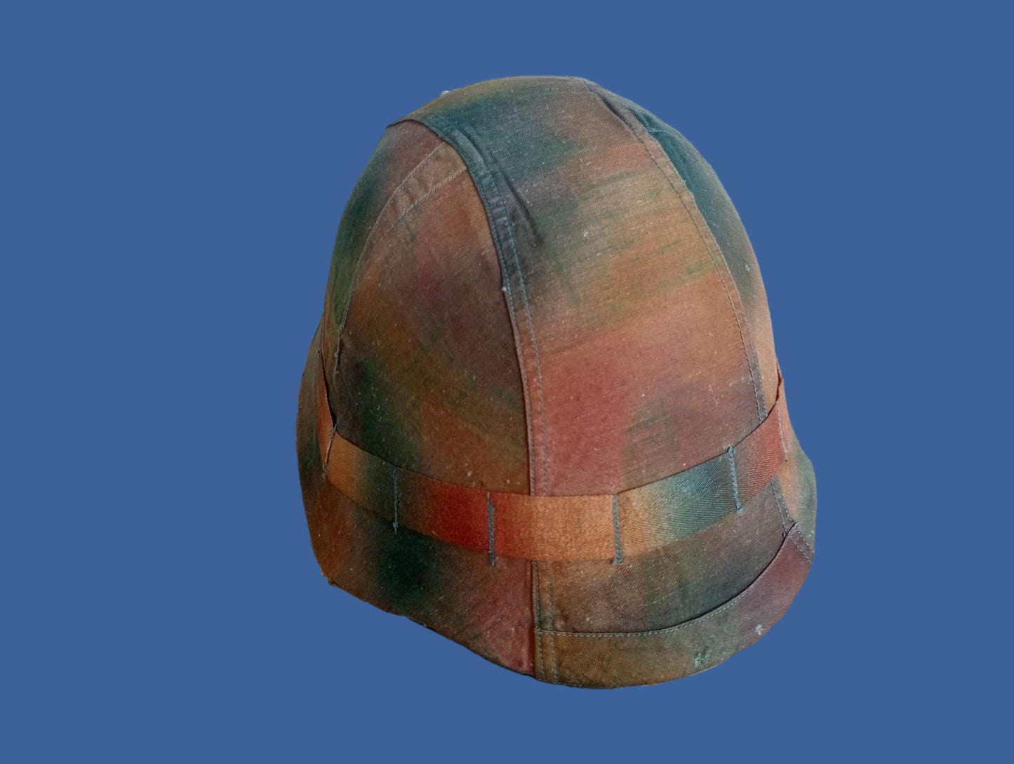WWII ORIGINAL SWISS HELMET M-18/40 STEEL COMBAT HELMET LEATHER LINER