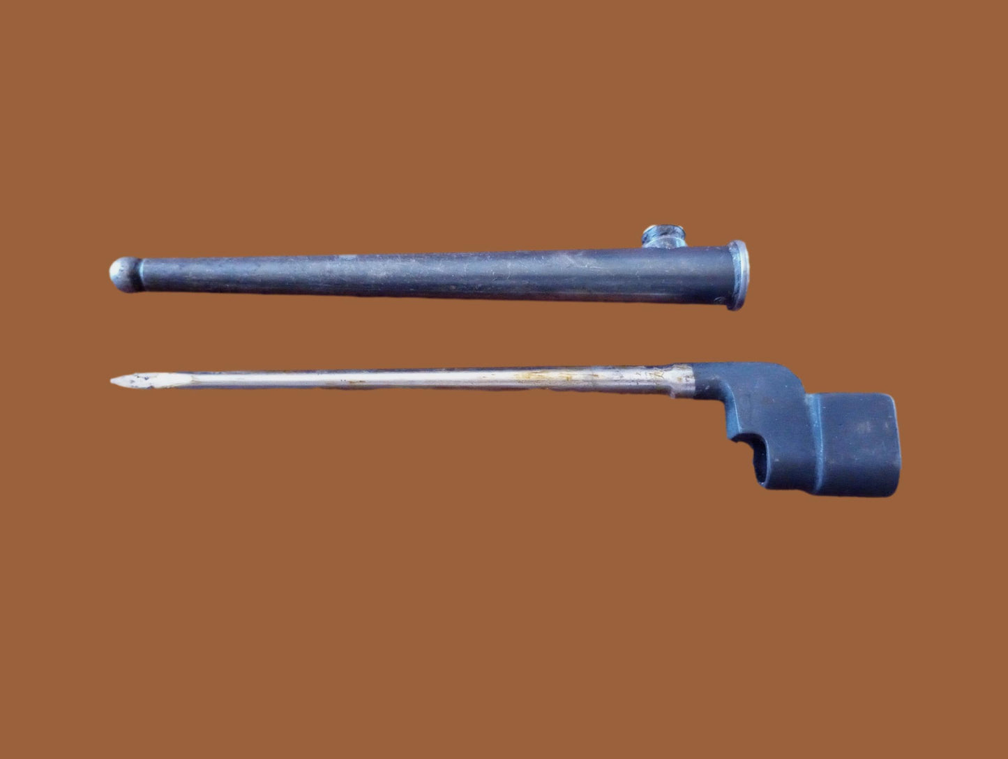 BRITISH WWII No 4 MKII ENFIELD SPIKE BAYONET SCABBARD FROG SINGER ALL ORIGINAL