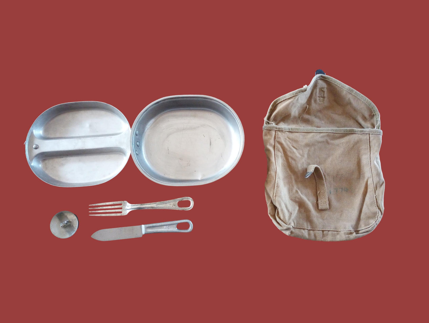 WWII U.S MILITARY MESS KIT WITH MEAT CAN POUCH 1945 KHAKI M-1928 GENUINE SET