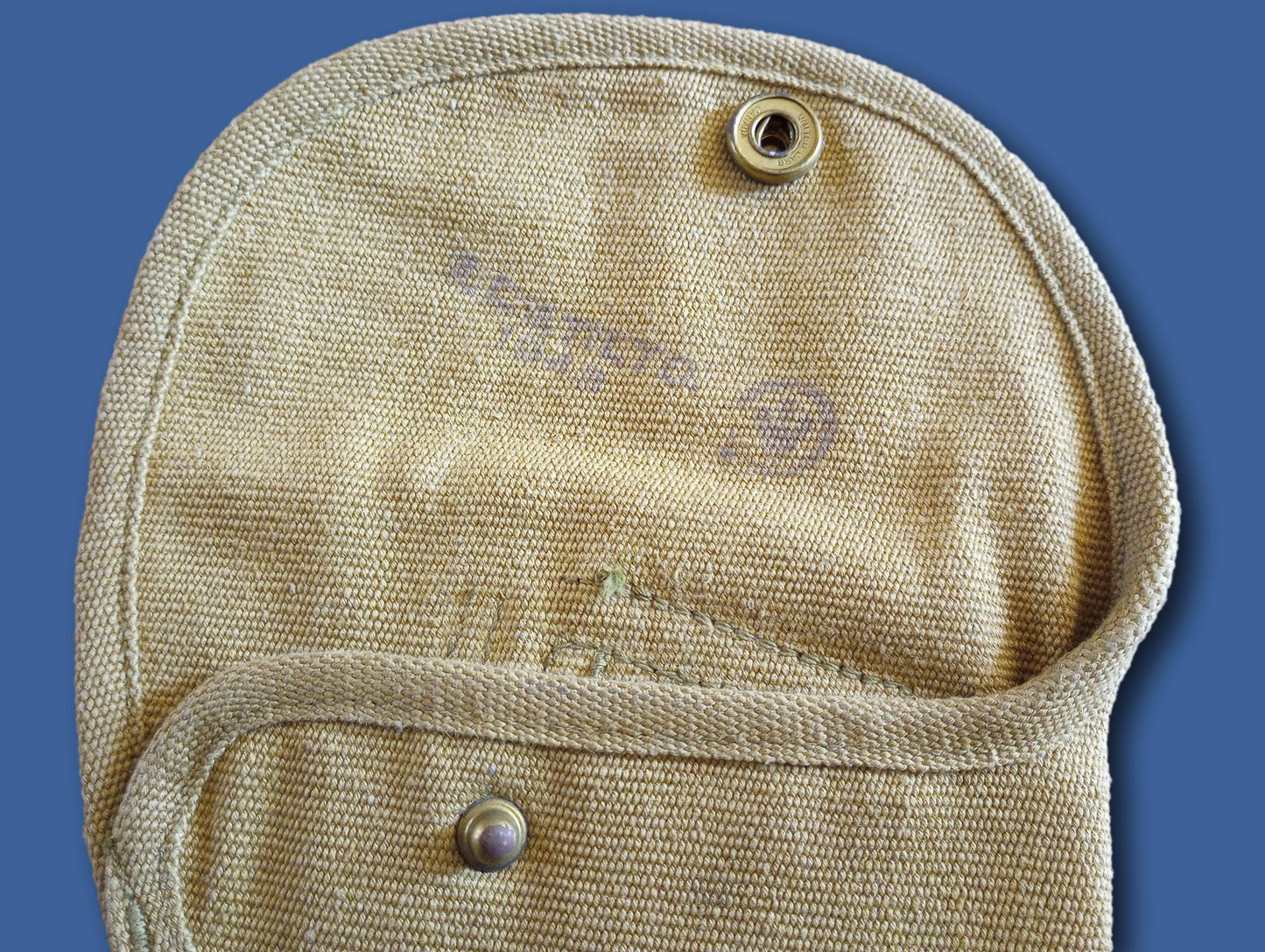 GENUINE WWII BRITISH HOLSTER MILITARY KHAKI P-37 WEB 1943 Z.L & T LTD WEBLEY