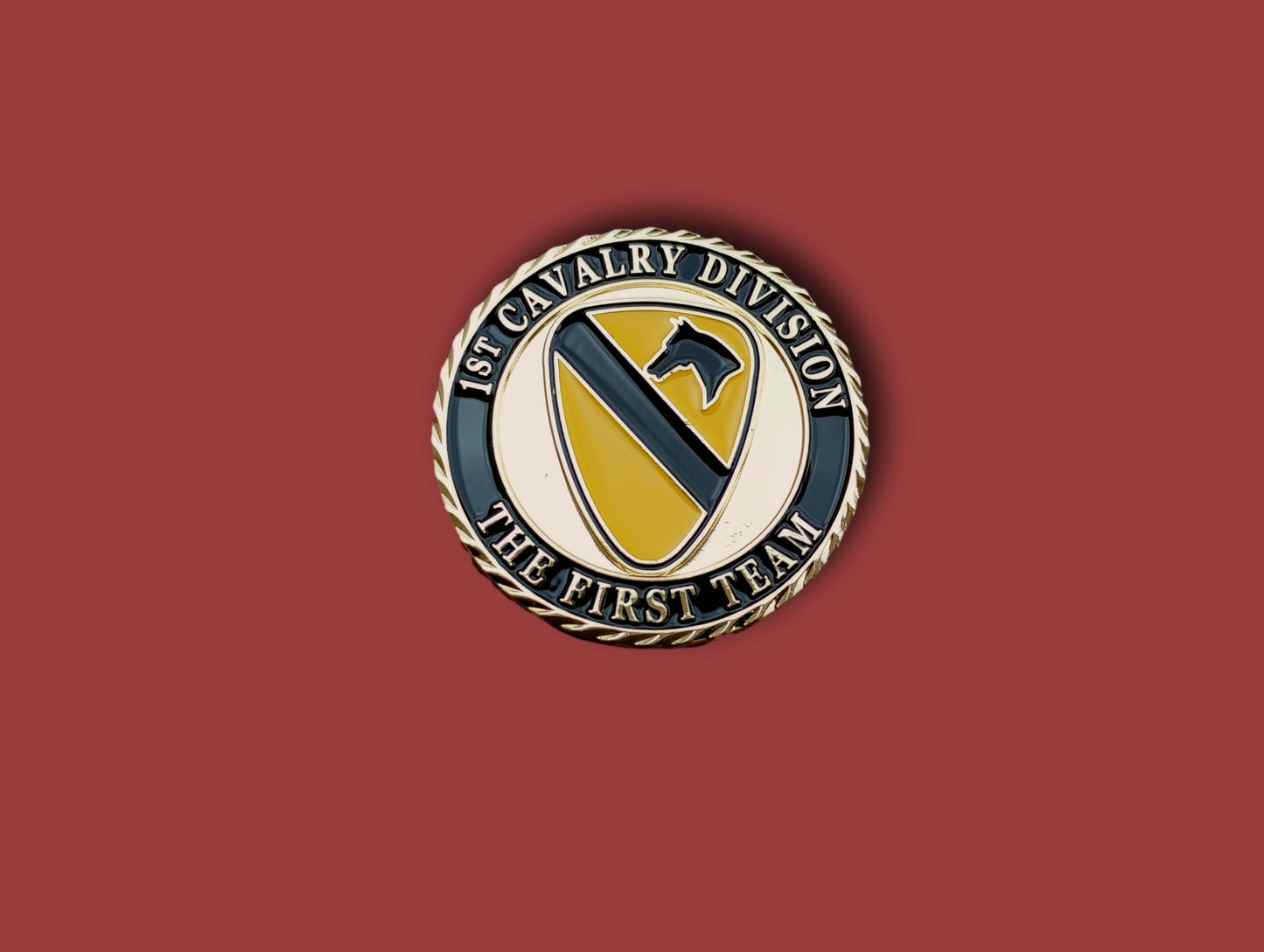 U.S ARMY 1st CAVALRY DIVISION CHALLENGE COIN NEW IN PACKAGE COLLECTOR'S SERIES