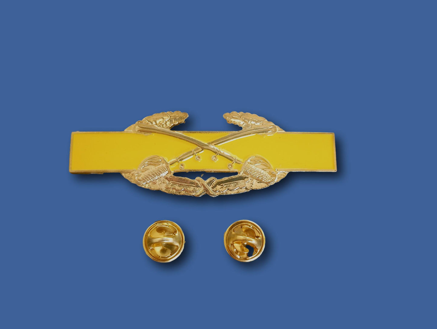 U.S MILITARY COMBAT CAVALRY HAT PIN BADGE DOUBLE CLUTCH BACK CROSSED SWORDS