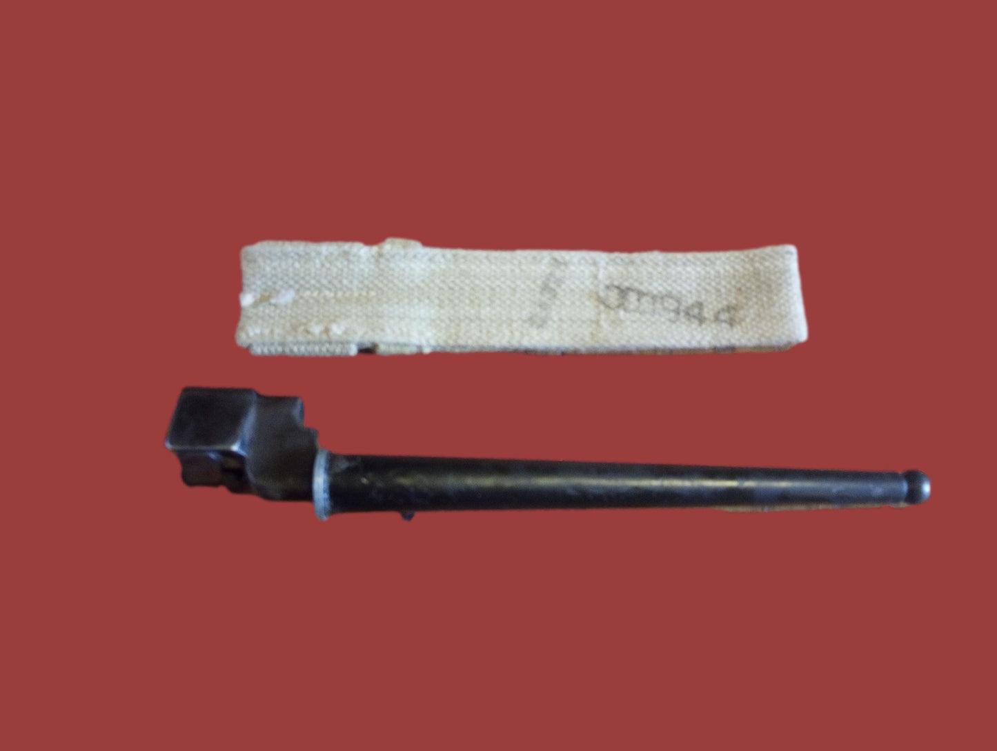 BRITISH WWII No 4 MKII ENFIELD SPIKE BAYONET SCABBARD FROG SINGER ALL ORIGINAL
