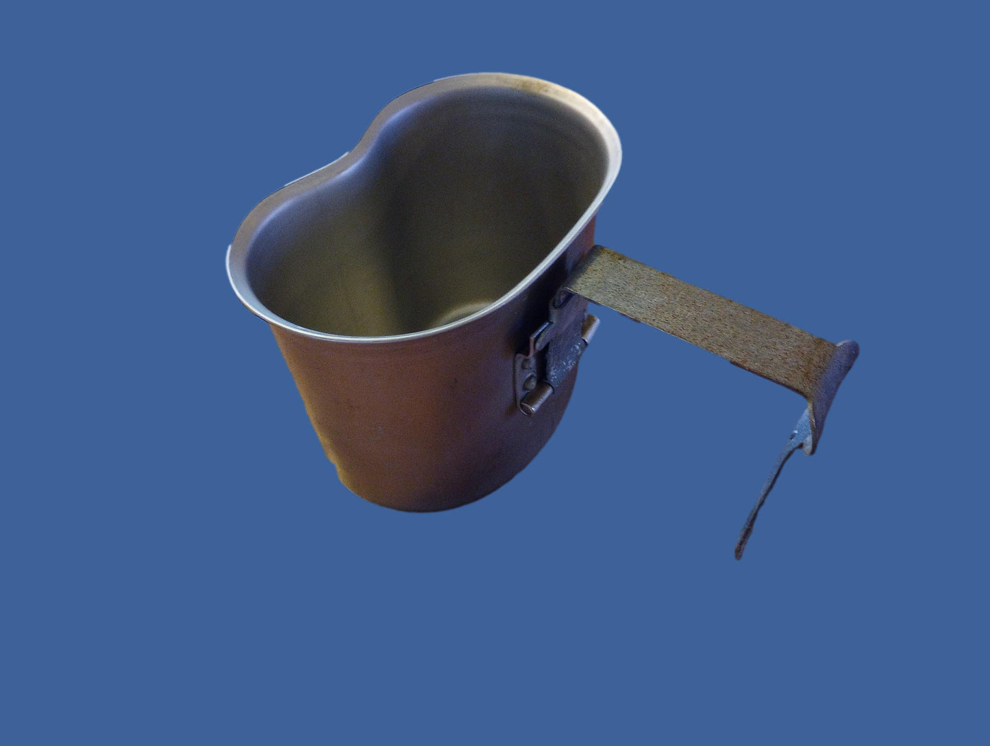 WWII U.S MILITARY CANTEEN CUP DATED 1945 STAMPED U.S  FOLEY MFG CO ORIGINAL