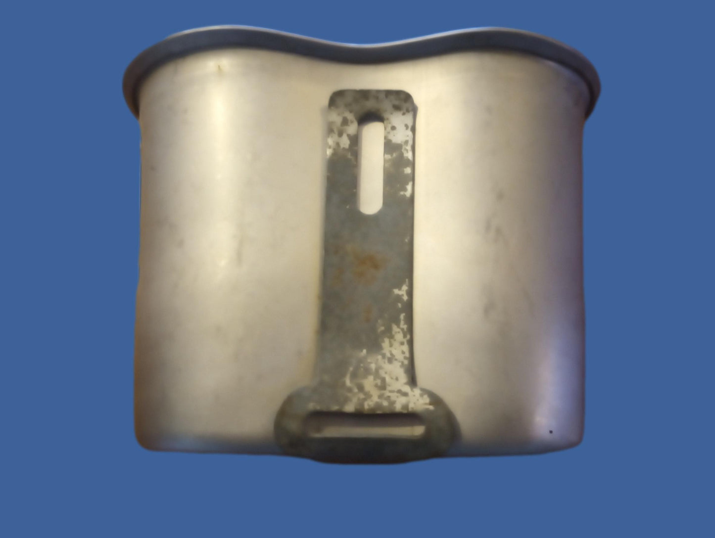 WWII U.S MILITARY CANTEEN CUP DATED 1945 STAMPED U.S  FOLEY MFG CO ORIGINAL