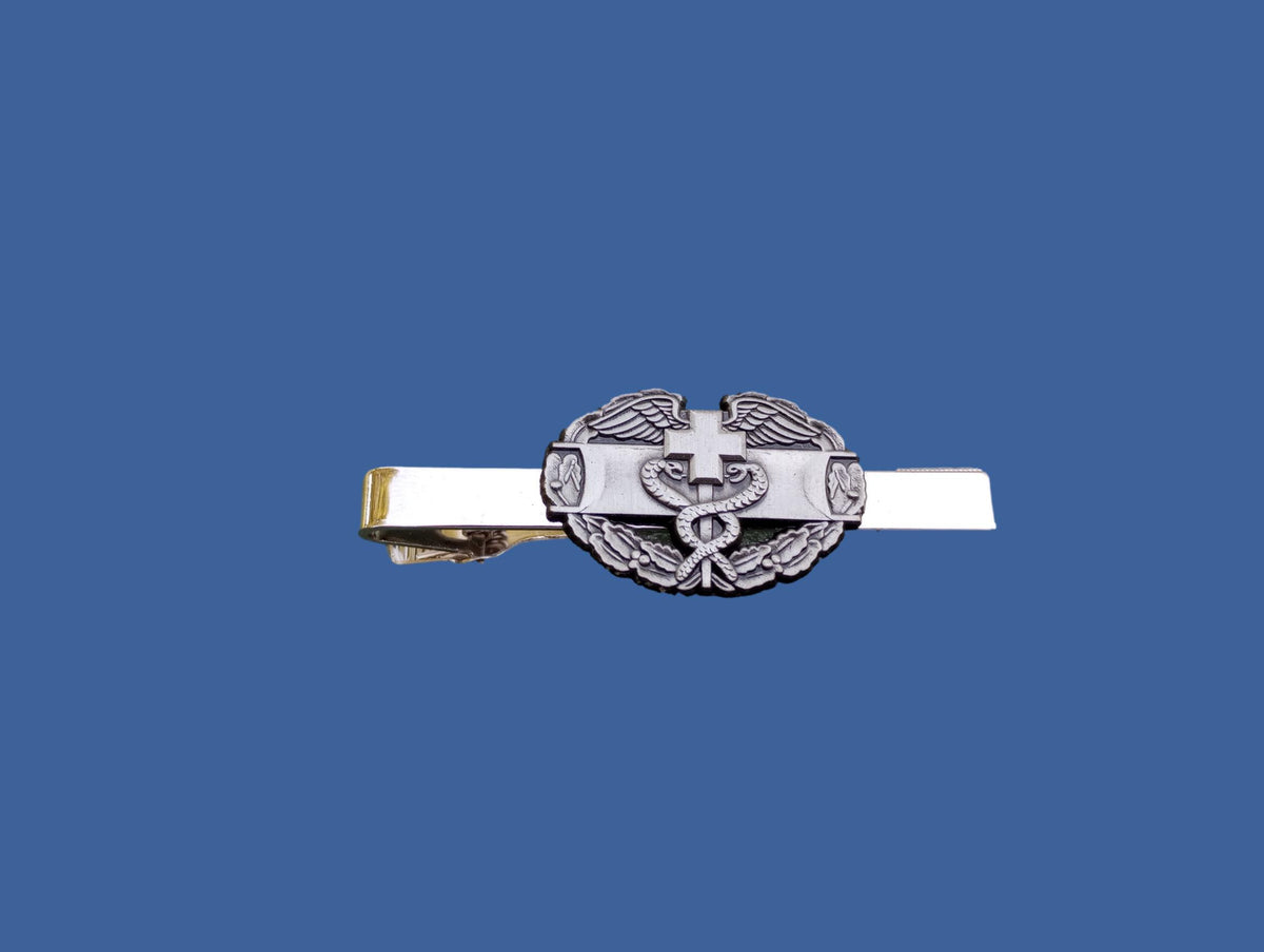 U.S MILITARY COMBAT MEDIC BADGE TIE BAR TIE TAC MADE IN THE U.S.A CMB BADGE