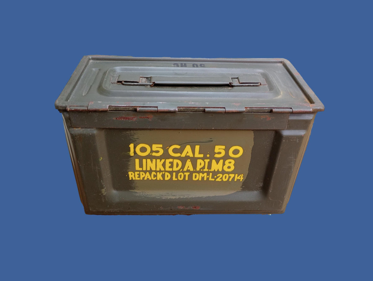 U.S MILITARY WWII 50 CAL AMMO CAN SIDE LOADER AMMUNITION CAN ARMY MARINE CORPS