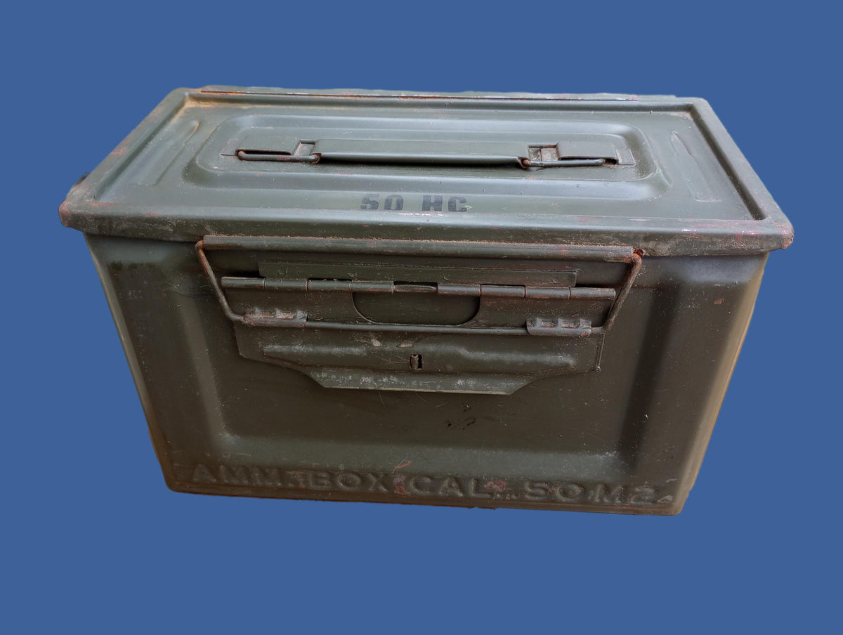 U.S MILITARY WWII 50 CAL AMMO CAN SIDE LOADER AMMUNITION CAN ARMY MARINE CORPS