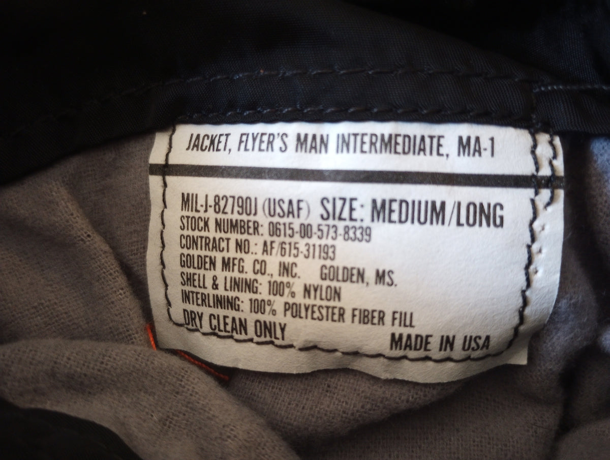 U.S MILITARY ISSUE BOMBERS FLIGHT JACKET  MA-1 AIR FORCE GOLDEN MFG CO USA MADE