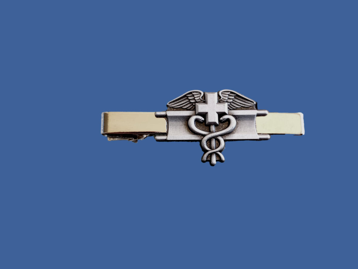 U.S MILITARY EXPERT FIELD MEDICAL BADGE TIE BAR TIE TAC MADE IN THE U.S.A