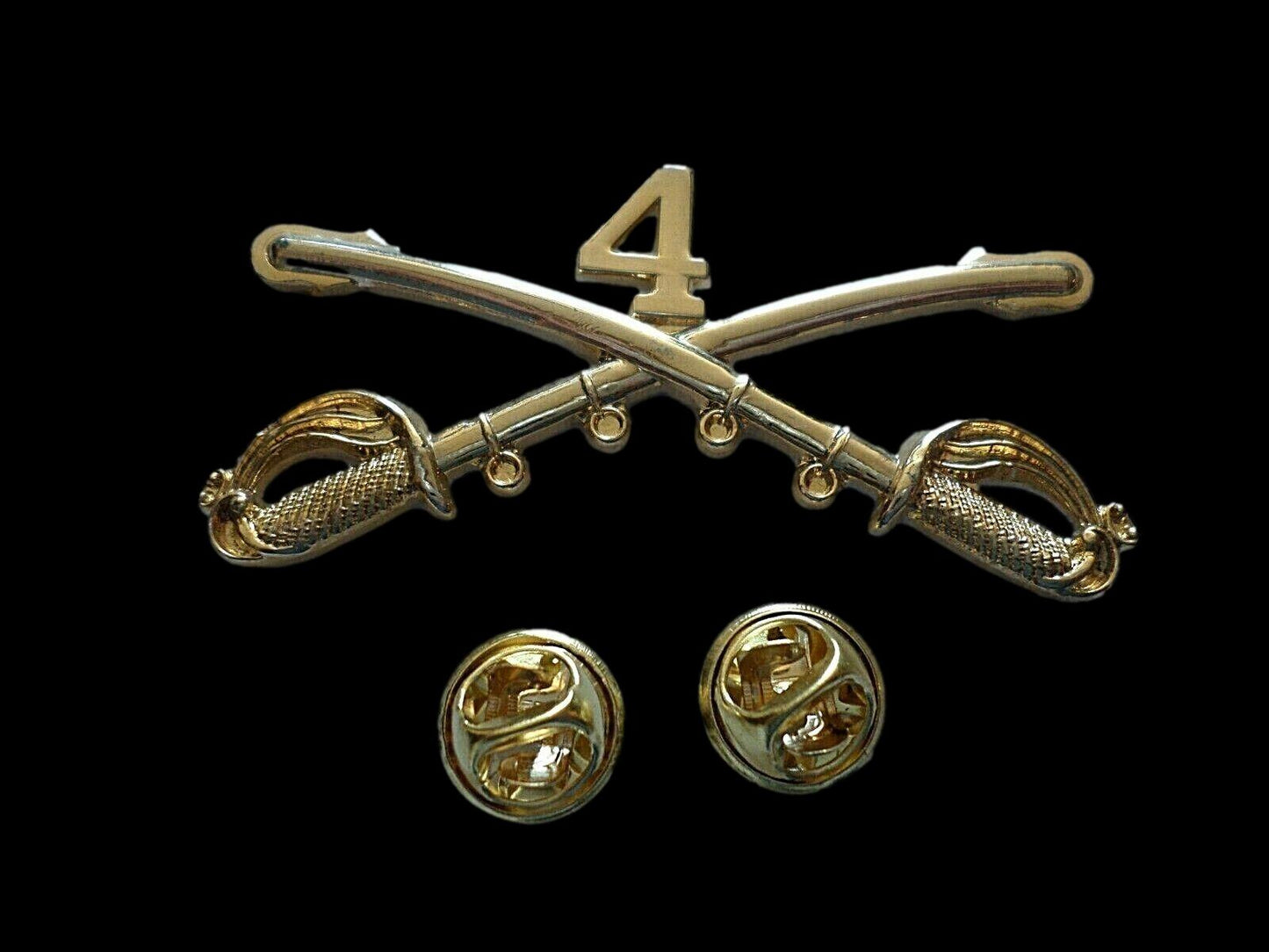 4th CAVALRY SWORDS SABERS  MILITARY HAT PIN  CAVALRY REGIMENT BADGE ROBERT E LEE