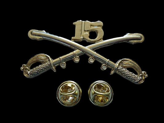 15th CAVALRY SWORDS SABERS MILITARY HAT PIN 15th CAVALRY REGIMENT BADGE U.S ARMY