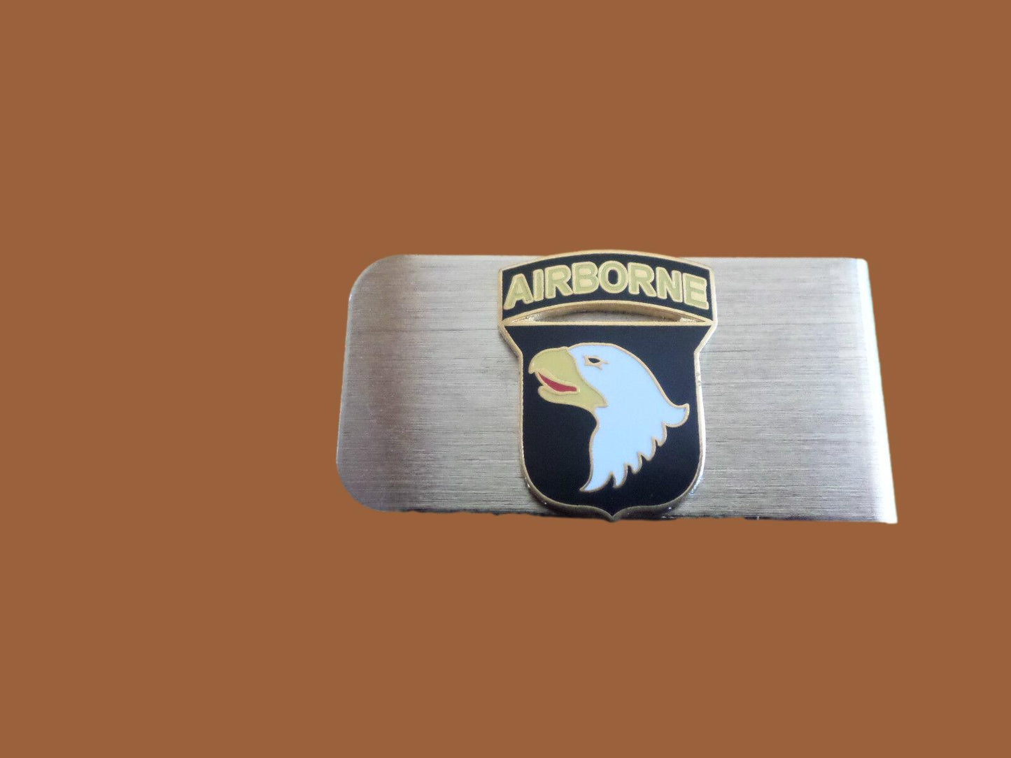 U.S MILITARY ARMY 101ST AIRBORNE DIVISION METAL MONEY CLIP  U.S.A MADE