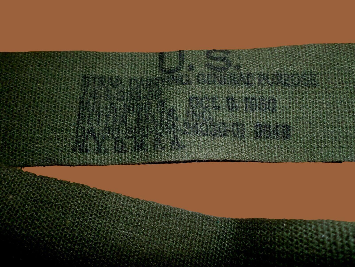 GENUINE U.S MILITARY ISSUE UTILITY STRAP  DATED 1950 VIETNAM KOREAN WAR ERA