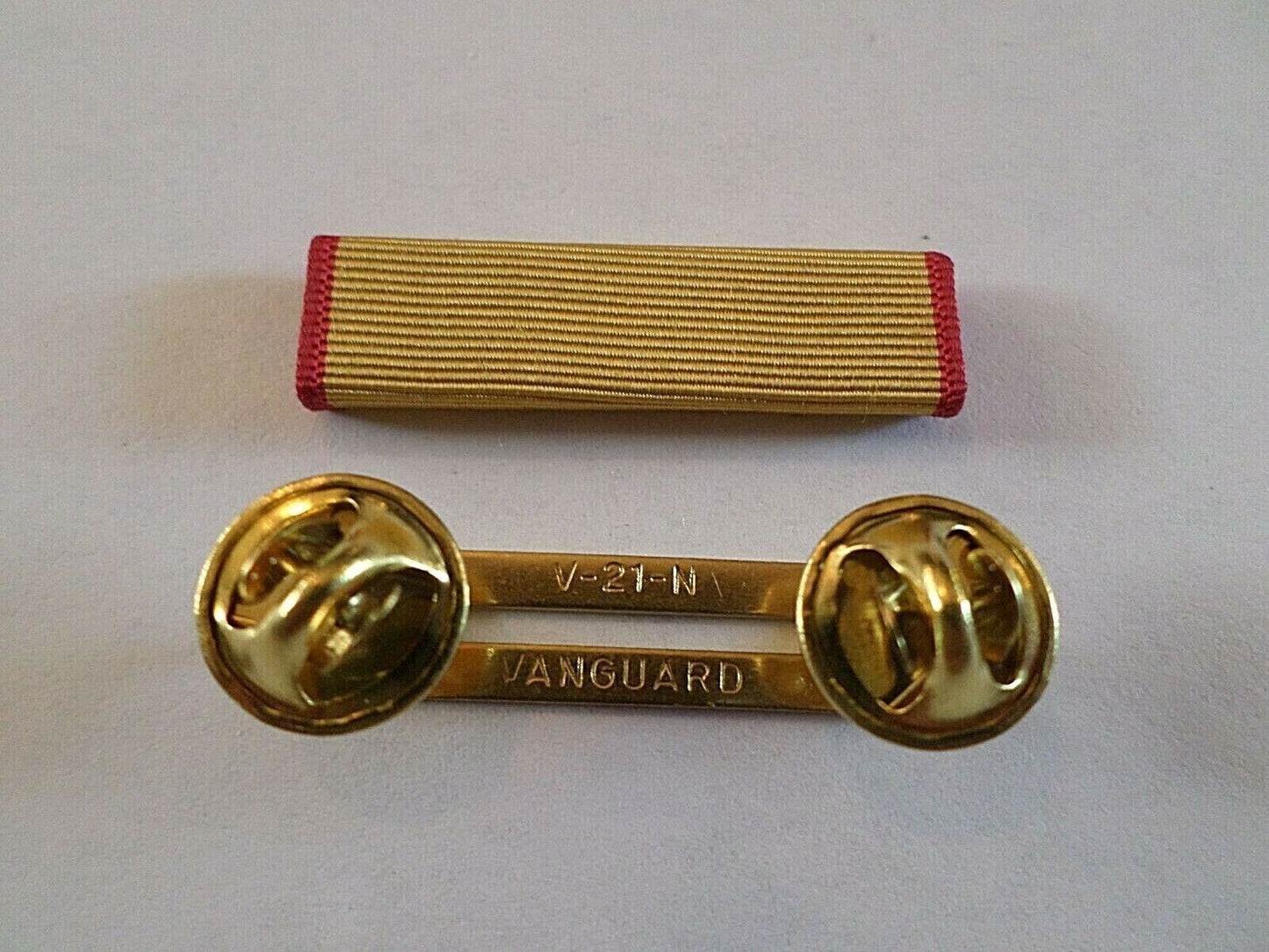 MARINE CORPS RESERVE RIBBON WITH BRASS RIBBON HOLDER U.S MILITARY VETERAN