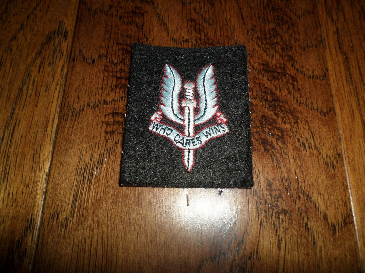 VINTAGE BRITISH MILITARY S.A.S FELT PATCH WHO DARES WINS SPECIAL AIR SERVICE