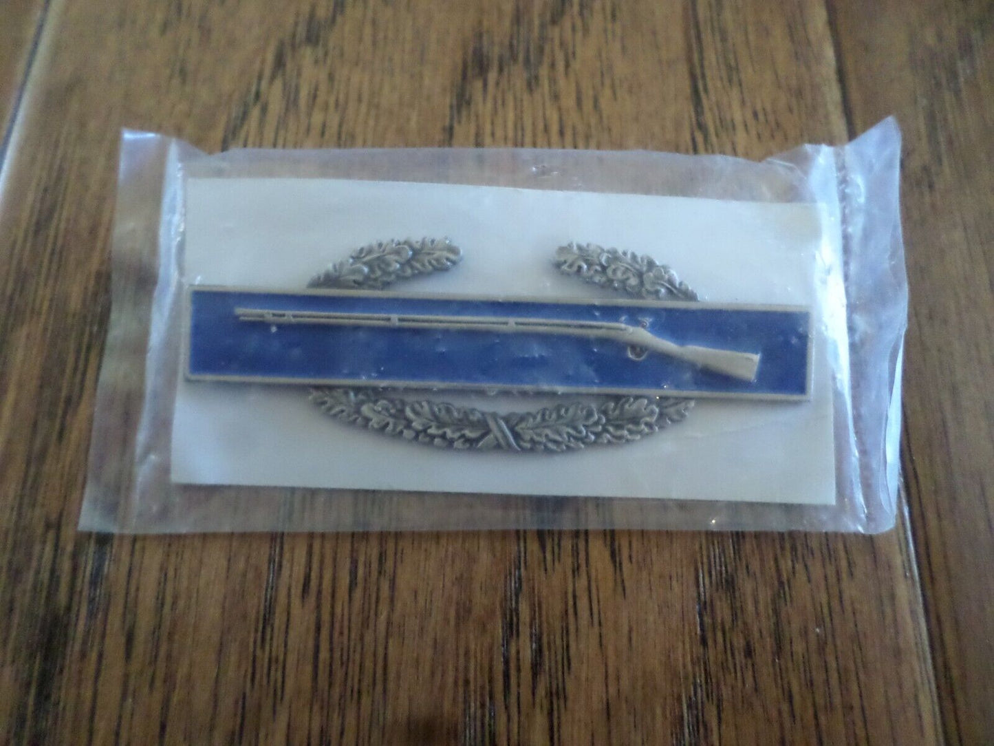 U.S MILITARY ISSUE ARMY CIB FIRST AWARD COMBAT INFANTRY BADGE USA MADE