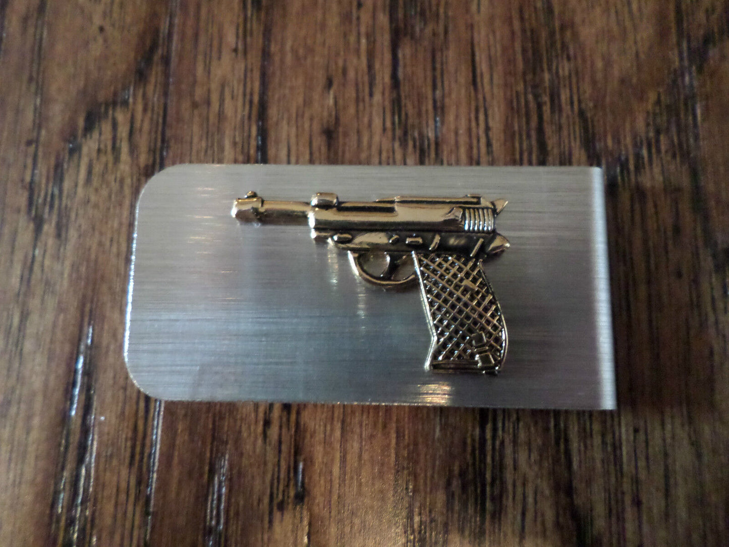 GERMAN MILITARY P-38 9MM METAL MONEY CLIP GOLD COLOR PISTOL U.S.A MADE