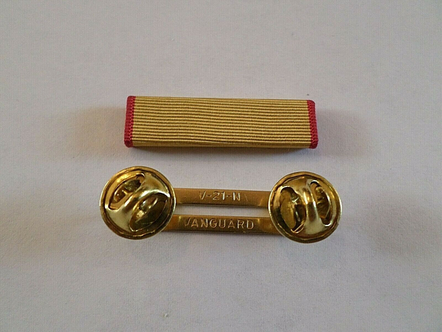 MARINE CORPS RESERVE RIBBON WITH BRASS RIBBON HOLDER U.S MILITARY VETERAN