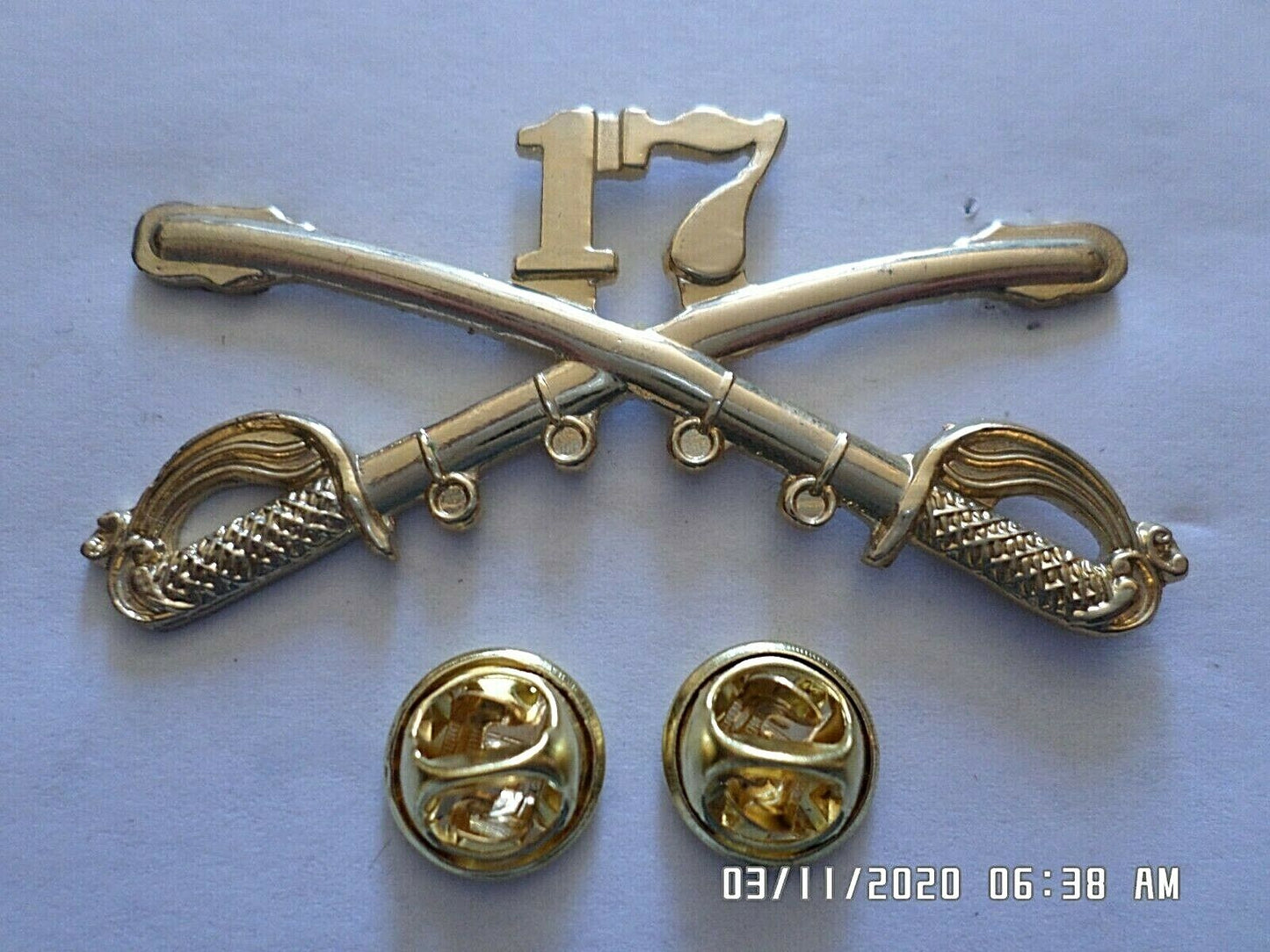 17th CAVALRY SWORDS SABERS MILITARY HAT PIN 17th CAVALRY REGIMENT BADGE U.S ARMY