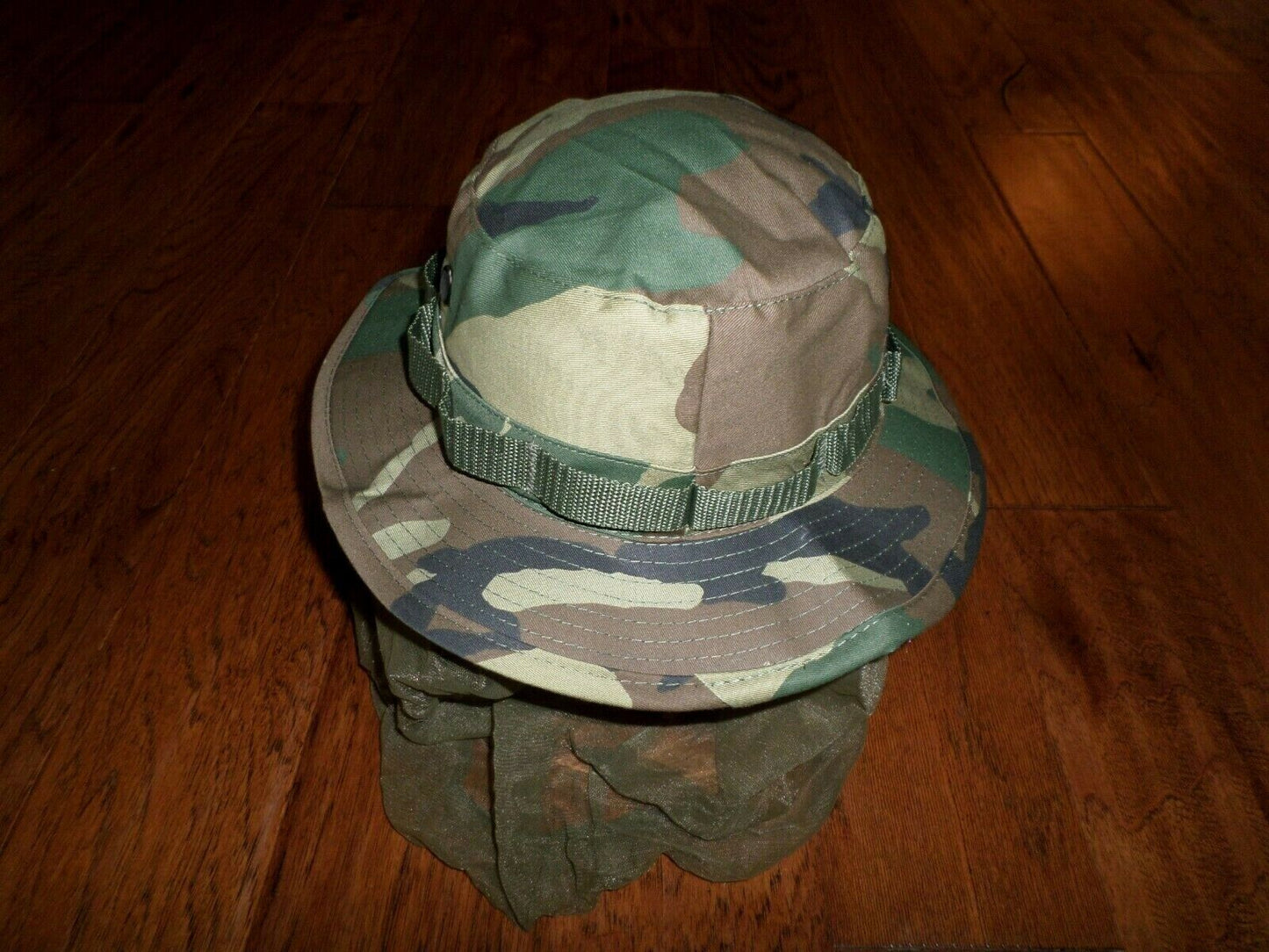 WOODLAND CAMOUFLAGE MILITARY STYLE BOONIE HAT WITH MOSQUITO INSECT NETTING