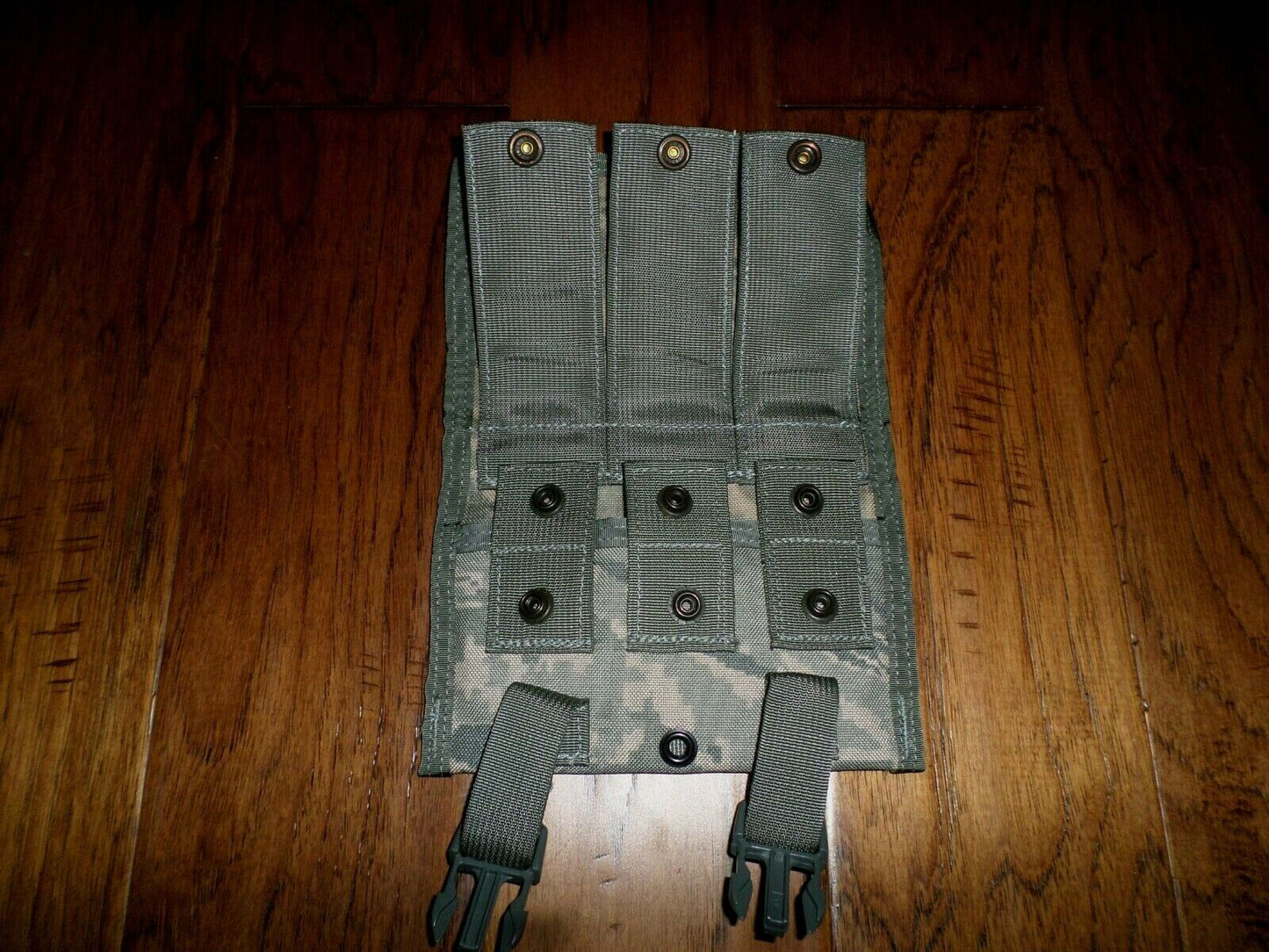 U.S MILITARY ISSUE M-203 MOLLE II UTILITY MAGAZINE POUCH ACU CAMOUFLAGE