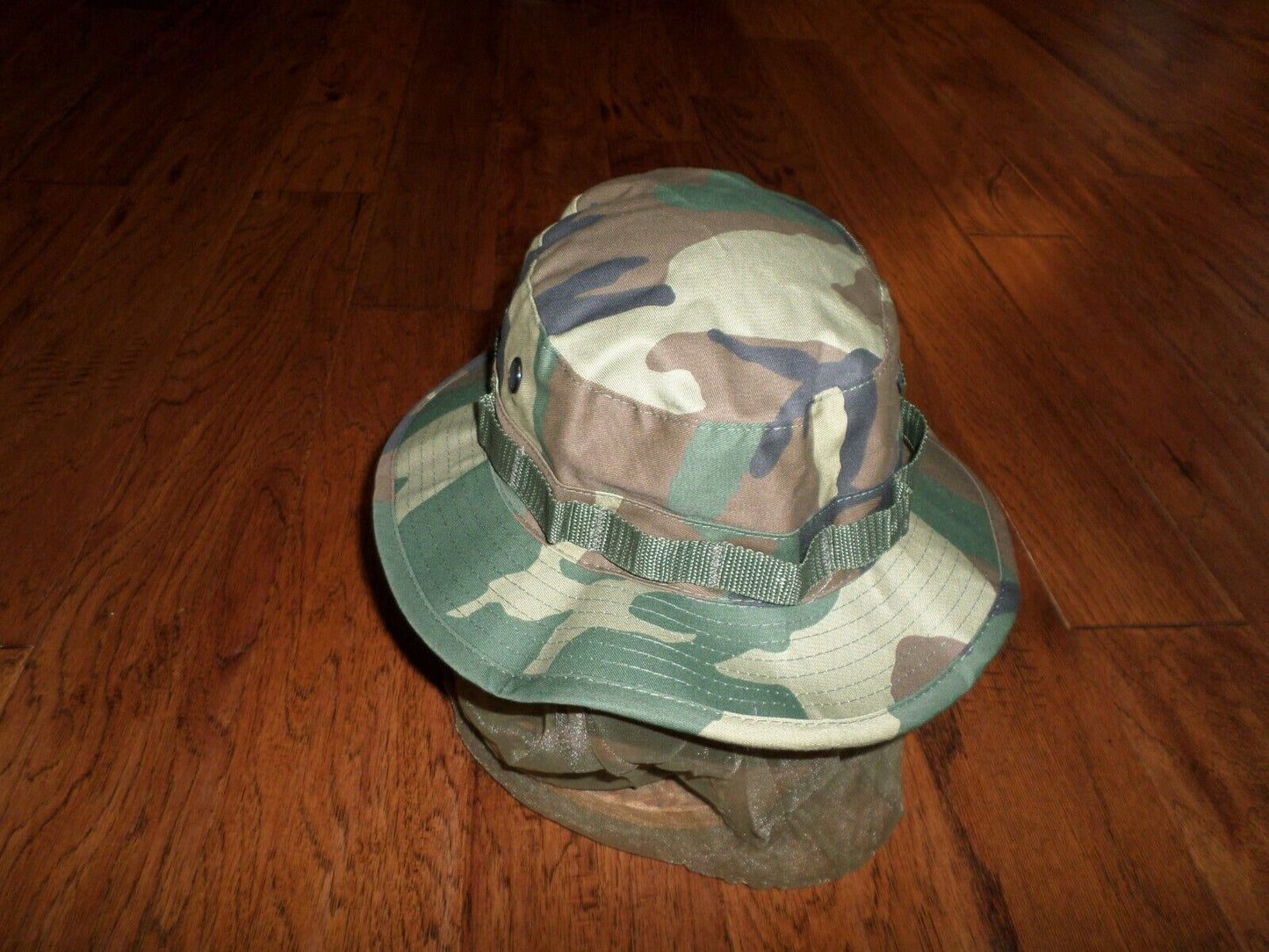 WOODLAND CAMOUFLAGE MILITARY STYLE BOONIE HAT WITH MOSQUITO INSECT NETTING