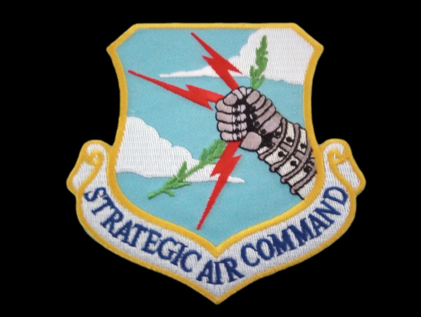 U.S MILITARY AIR FORCE SAC STRATEGIC AIR COMMAND PATCH 3 1/16" X 3 1/16 "