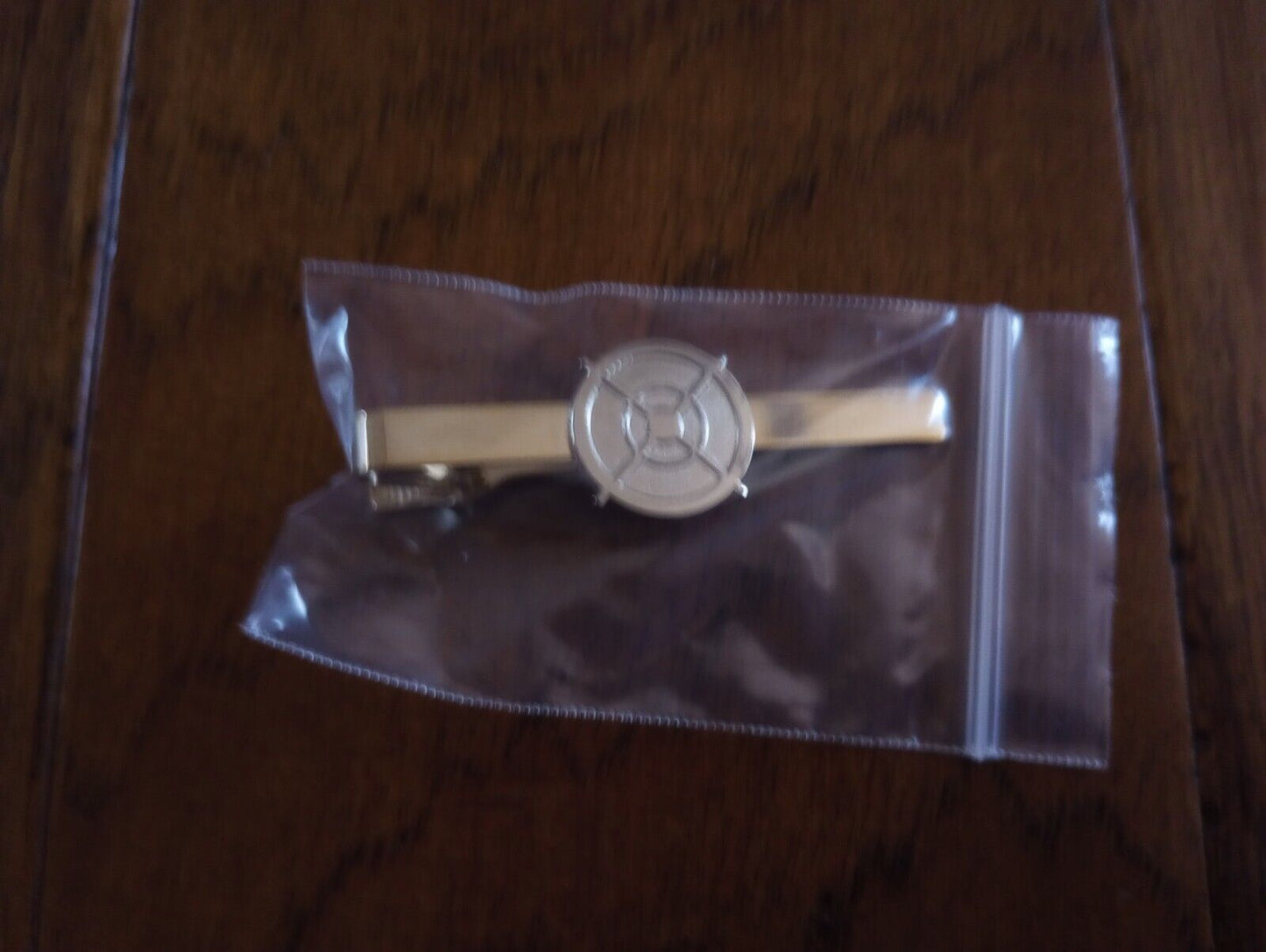 SNIPER SCOPE TIE BAR TIE TAC CLIP ON SILVER ON GOLD BAR U.S.A MADE