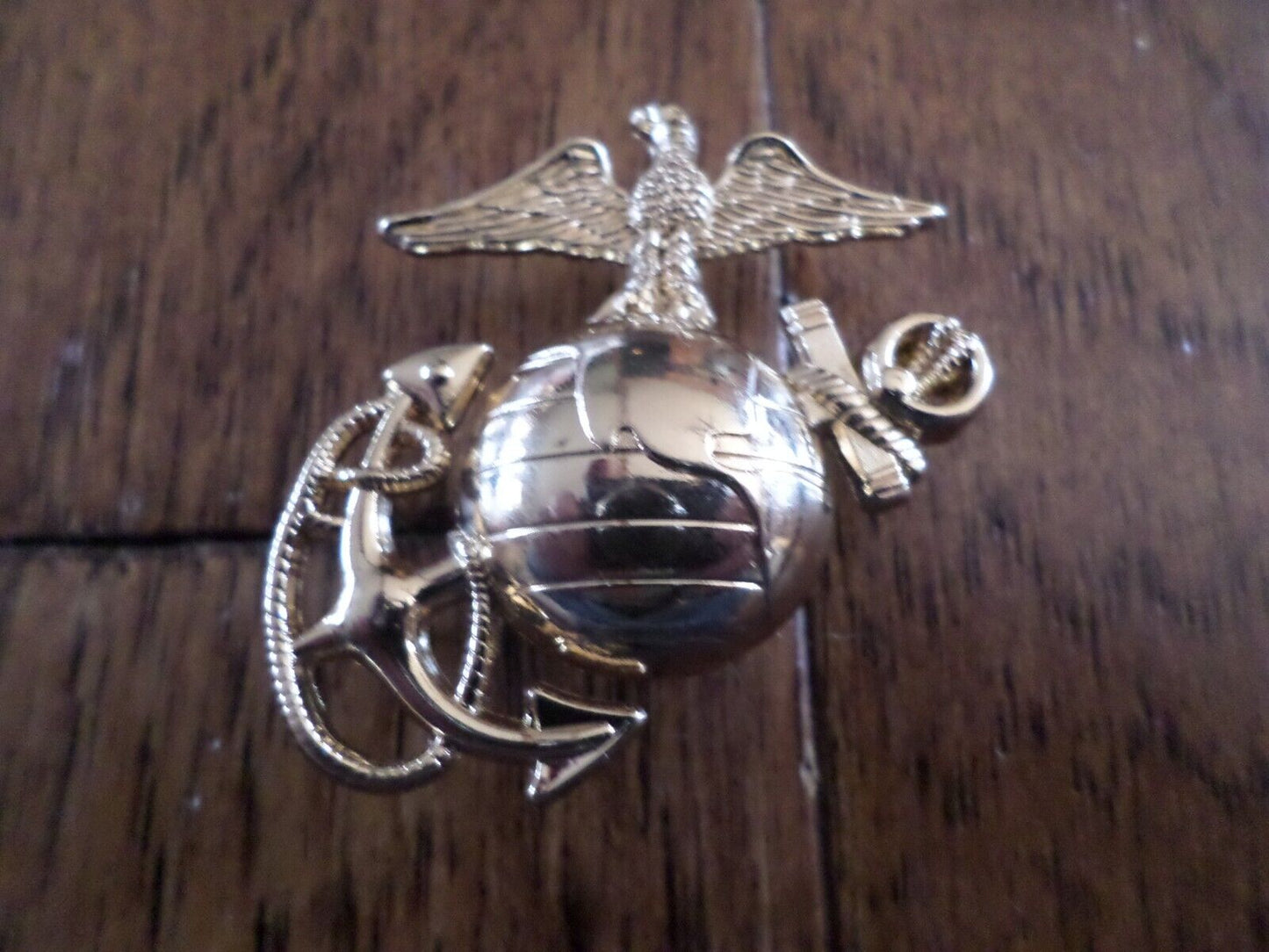 U.S MARINE CORPS EGA LAPEL HAT CAP PIN USMC EAGLE GLOBE & ANCHOR LEFT INSIGNIA