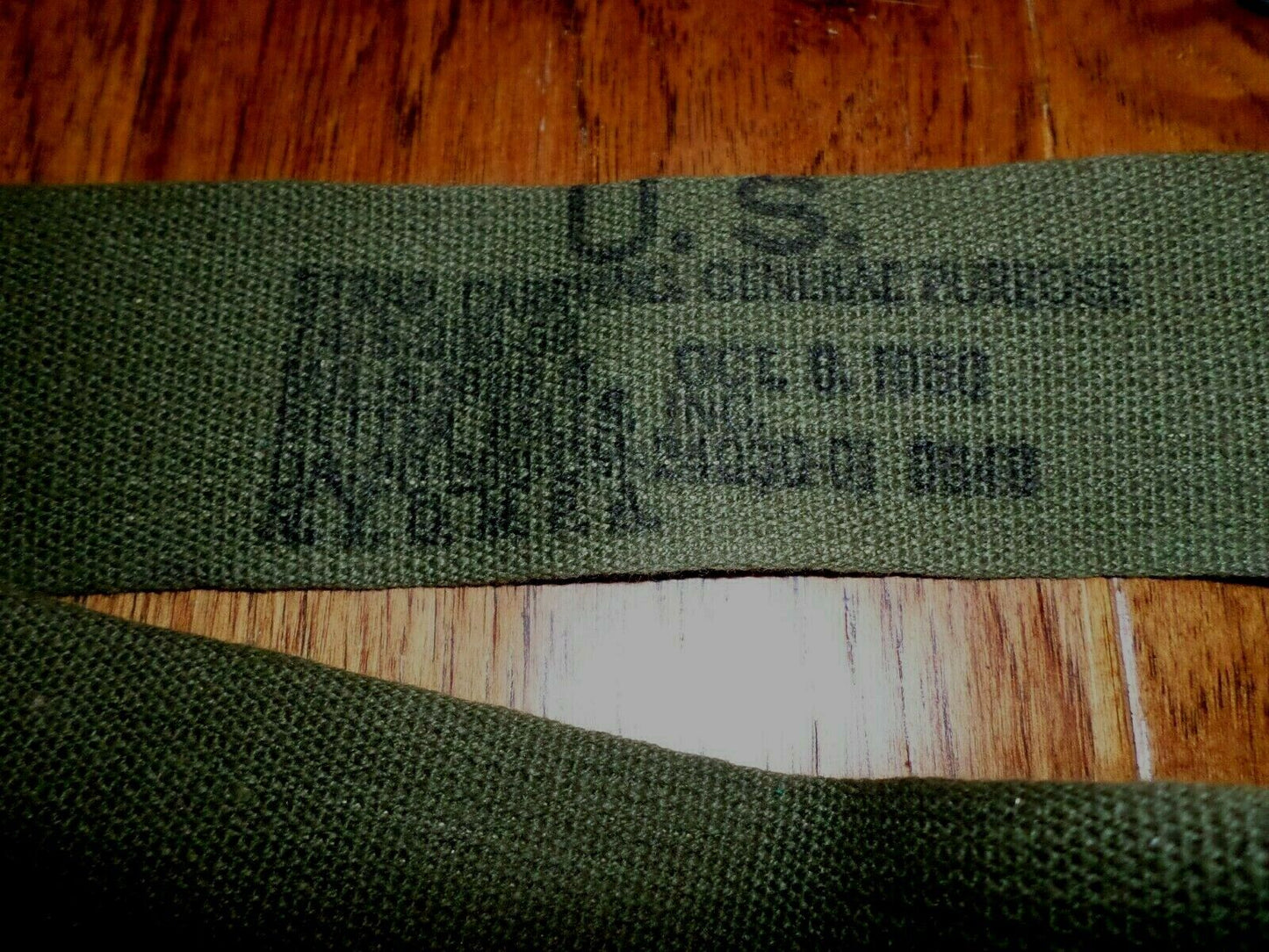 GENUINE U.S MILITARY ISSUE UTILITY STRAP  DATED 1950 VIETNAM KOREAN WAR ERA