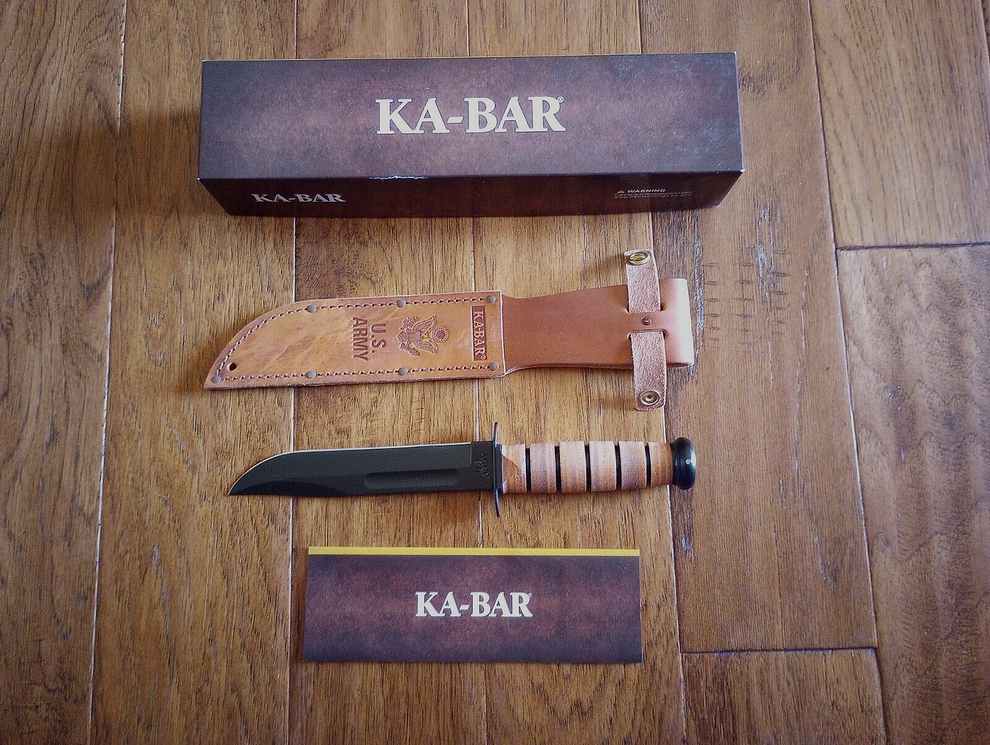 U.S MILITARY ARMY KABAR KNIFE & LEATHER SHEATH KABAR FULL SIZE COMBAT