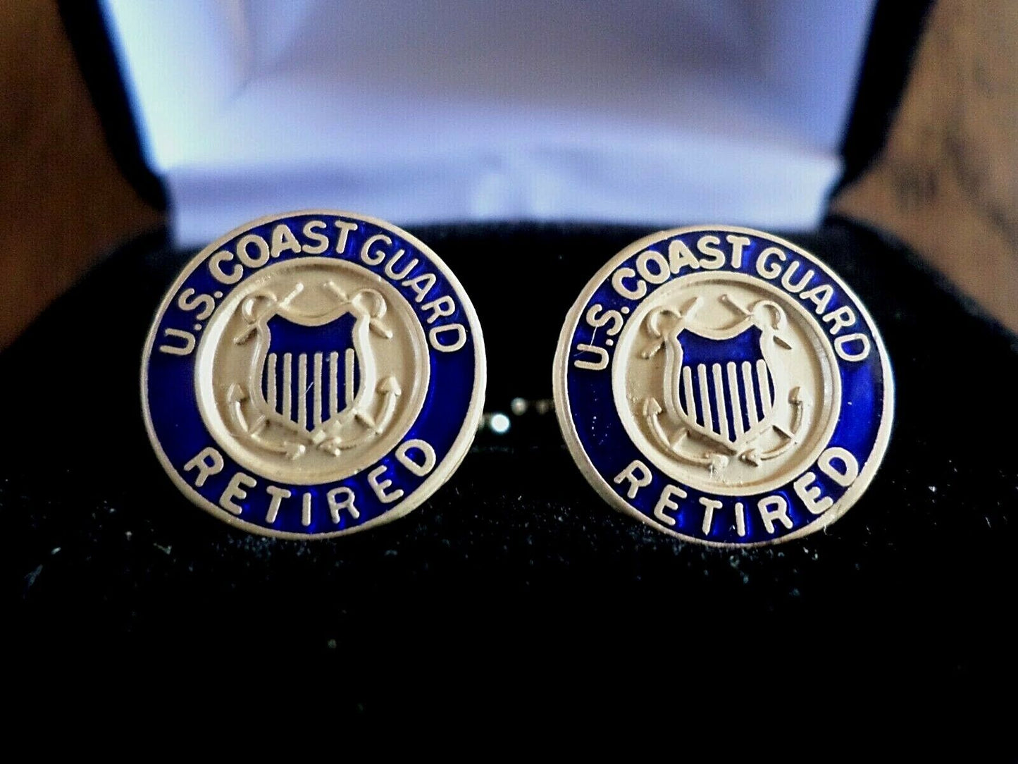 COAST GUARD RETIRED CUFFLINKS WITH JEWELRY BOX 1 SET CUFF LINKS BOXED