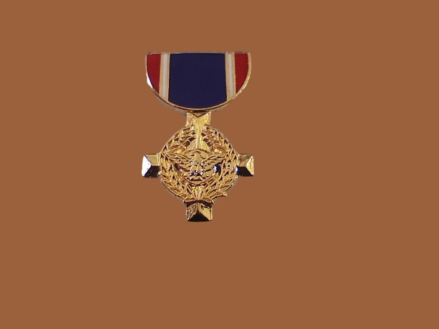 U.S MILITARY AIR FORCE CROSS MEDAL HAT LAPEL PIN MINIATURE SIZE 1 1/8" NEW