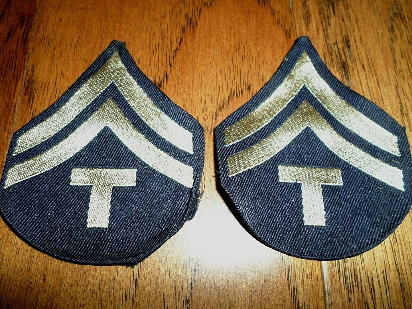 ORIGINAL MILITARY U.S ARMY WWII TECH T-5 CORPORAL STRIPES CHEVRONS