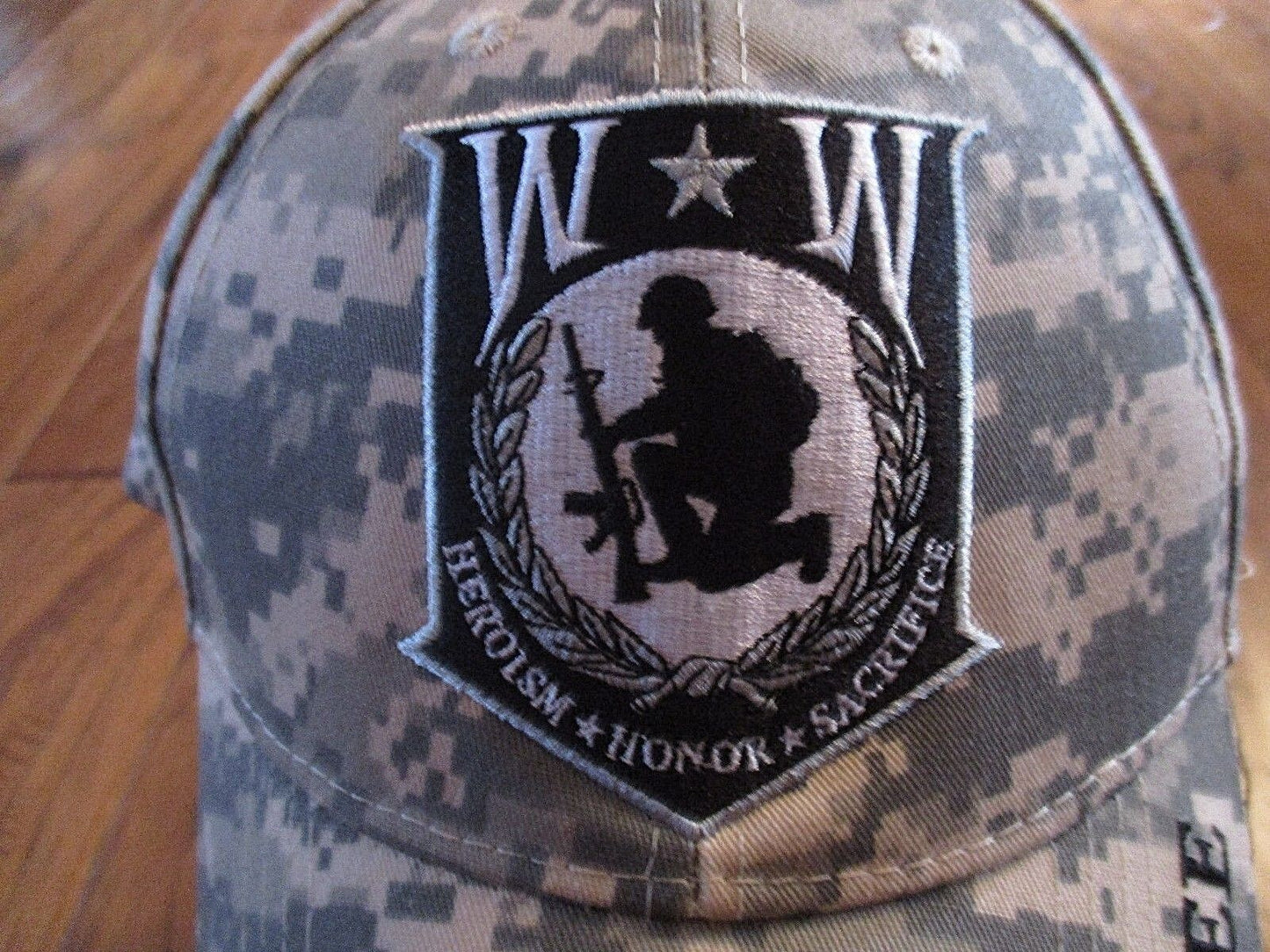 WOUNDED WARRIOR HONOR CAMOUFLAGE HAT CAP FREEDOM ISN'T FREE ON BILL