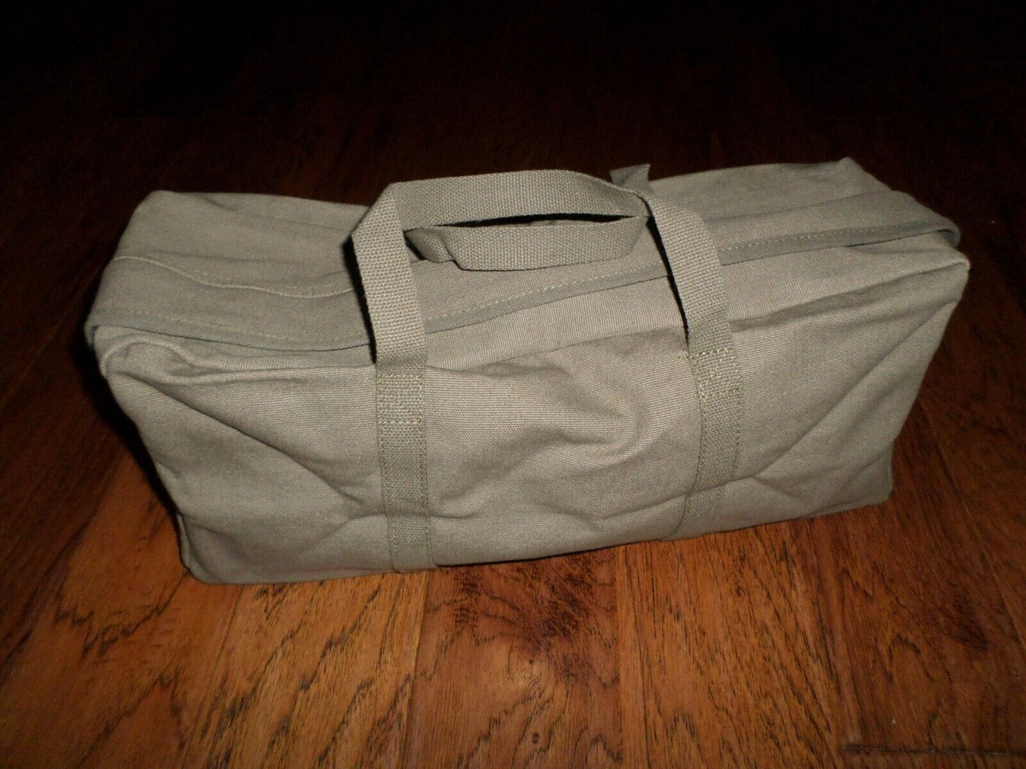 HEAVY DUTY GREEN MILITARY STYLE MECHANICS TANKERS TOOL BAG 19"X 9"X 6" OD GREEN