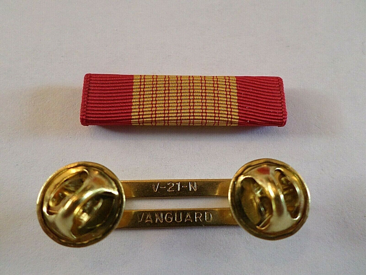 VIETNAM GALLANTRY CROSS RIBBON WITH BRASS RIBBON HOLDER U.S MILITARY VETERAN