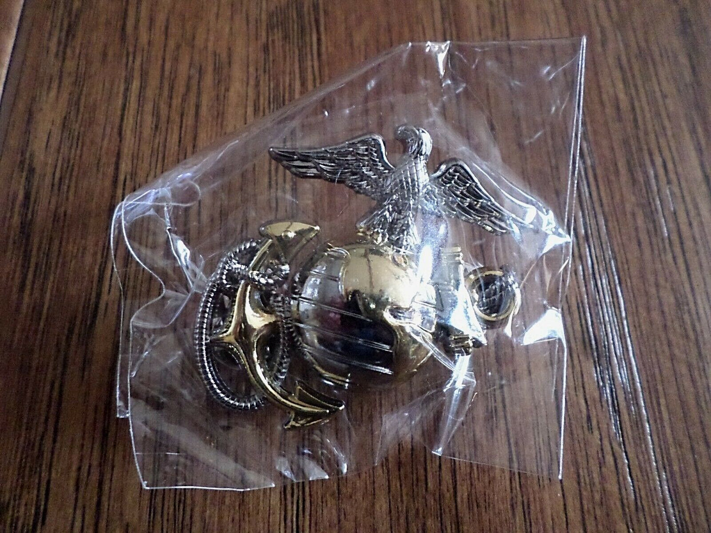 U.S MARINE CORPS EGA LAPEL HAT PIN USMC EAGLE GLOBE & ANCHOR CAP INSIGNIA LEFT