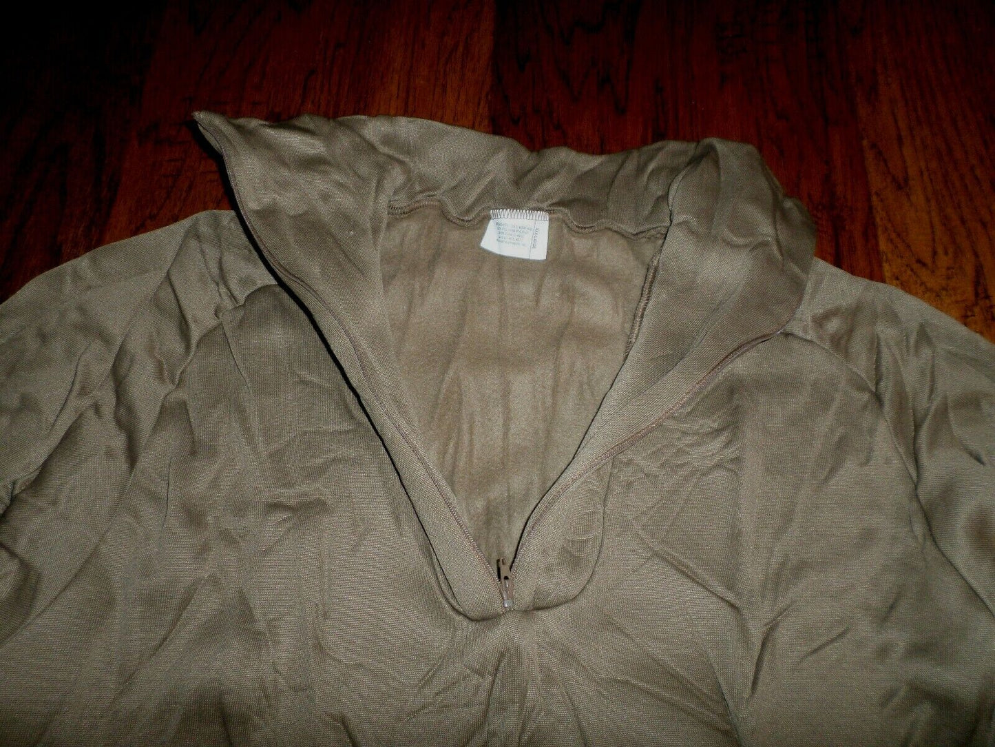 U.S MILITARY ISSUE POLYPROPYLENE EXTREME COLD WEATHER SHIRT LARGE U.S.A MADE