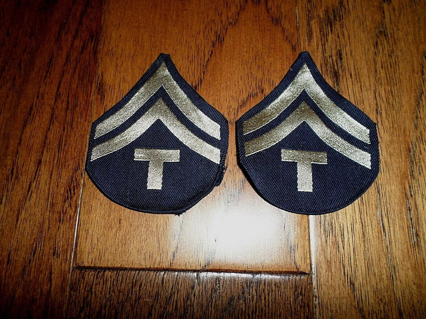 ORIGINAL MILITARY U.S ARMY WWII TECH T-5 CORPORAL STRIPES CHEVRONS