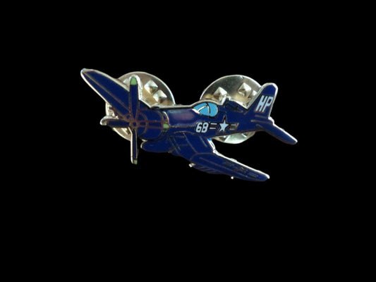 U.S MILITARY F-4U CORSAIR FIGHTER PLANE HAT PIN BADGE U.S AIR FORCE