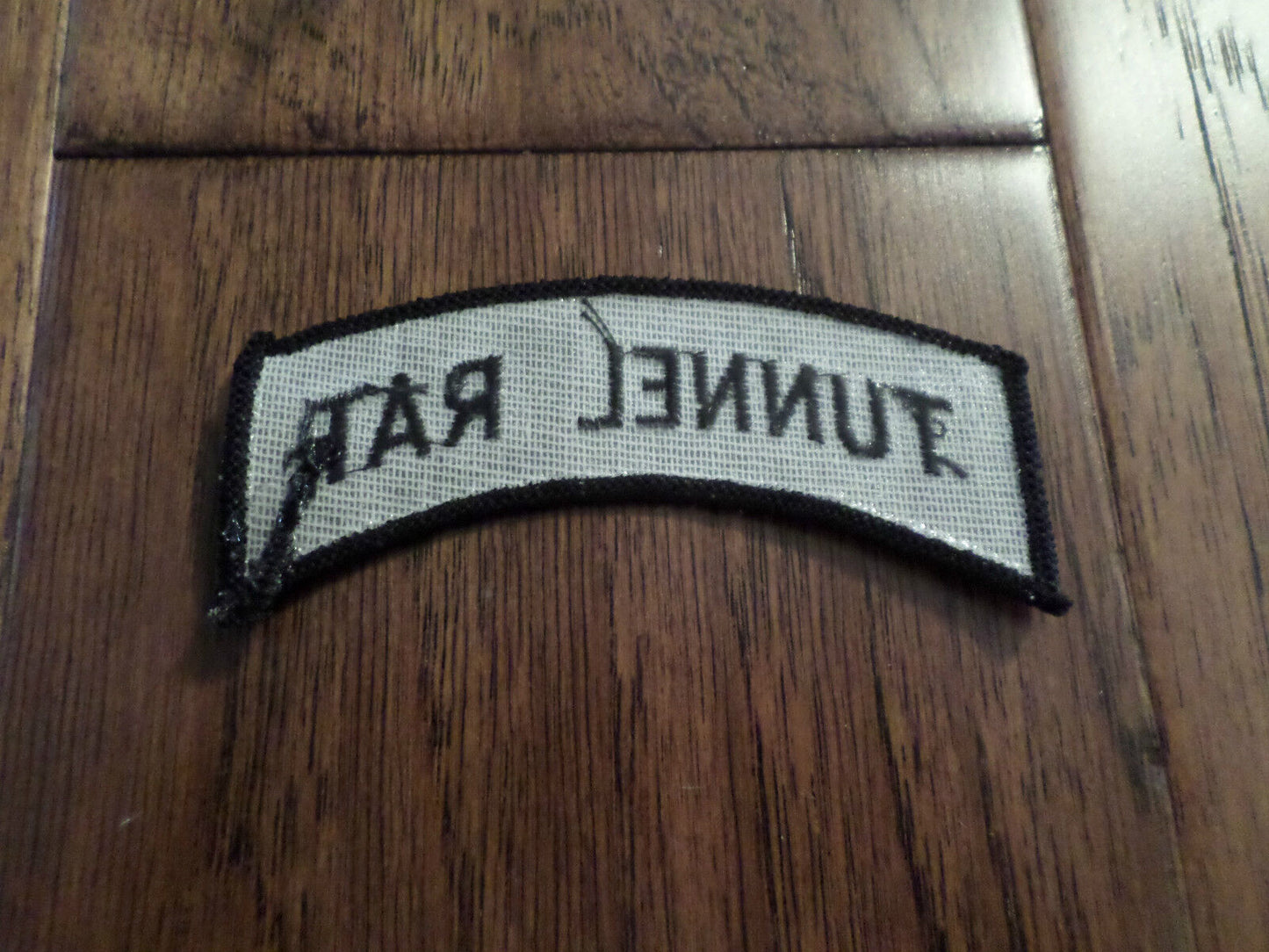 U.S MILITARY TUNNEL RAT VIETNAM SERVICE BAR ROCKER