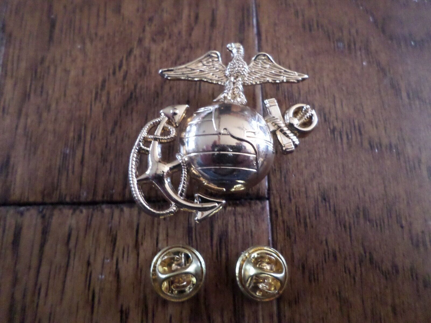 U.S MARINE CORPS EGA LAPEL HAT CAP PIN USMC EAGLE GLOBE & ANCHOR LEFT INSIGNIA