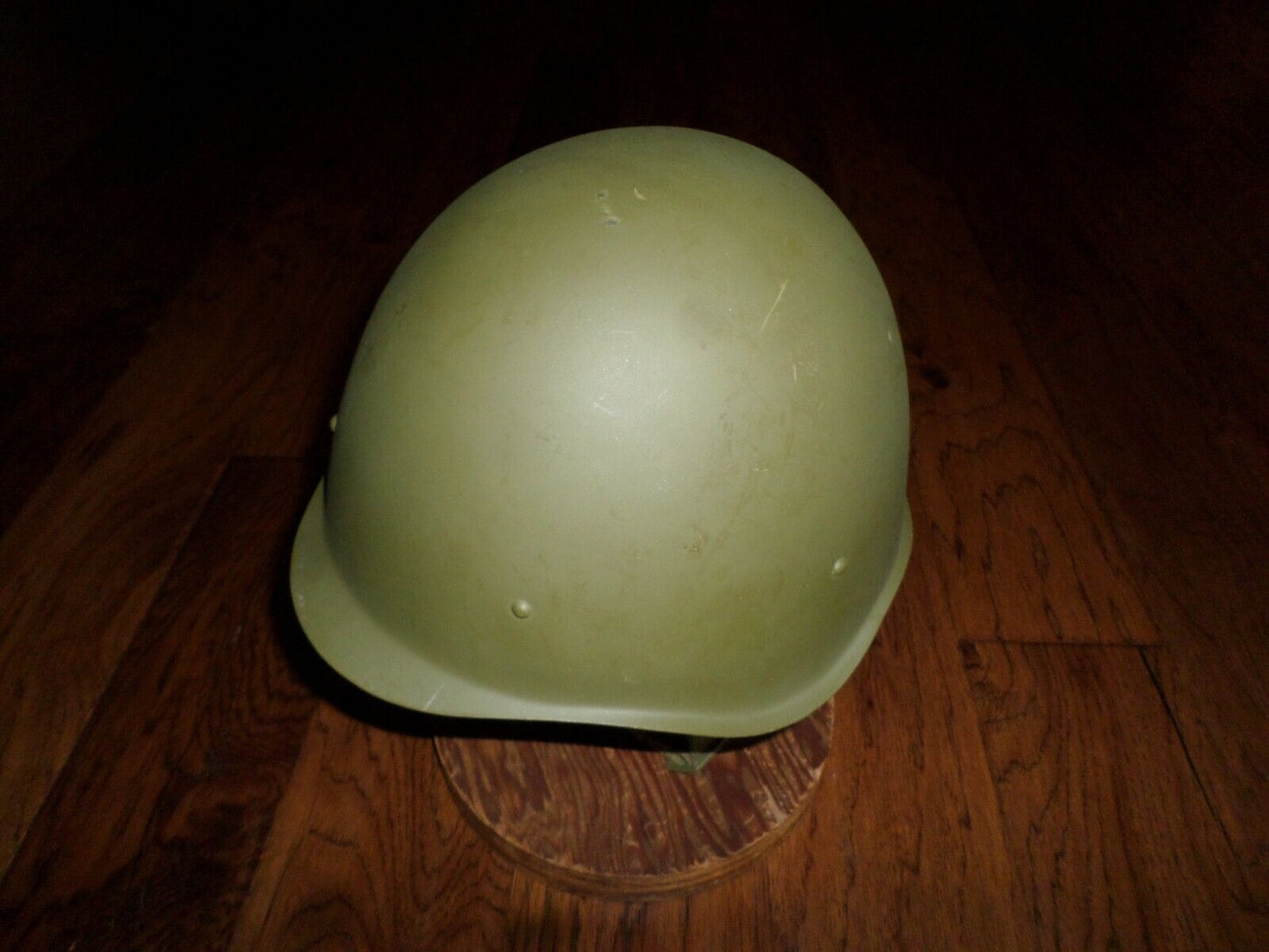 POST WWII RUSSIAN SSH-40 HELMET WITH LINER AND CHIN STRAP 1957