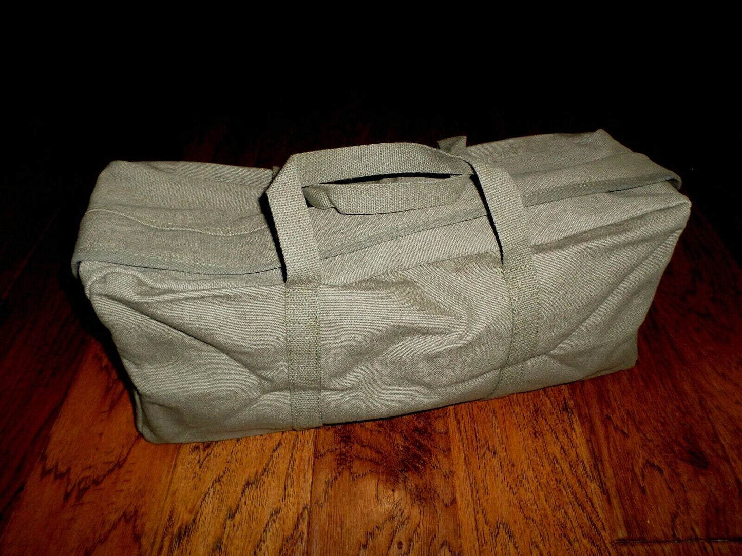 HEAVY DUTY GREEN MILITARY STYLE MECHANICS TANKERS TOOL BAG 19"X 9"X 6" OD GREEN