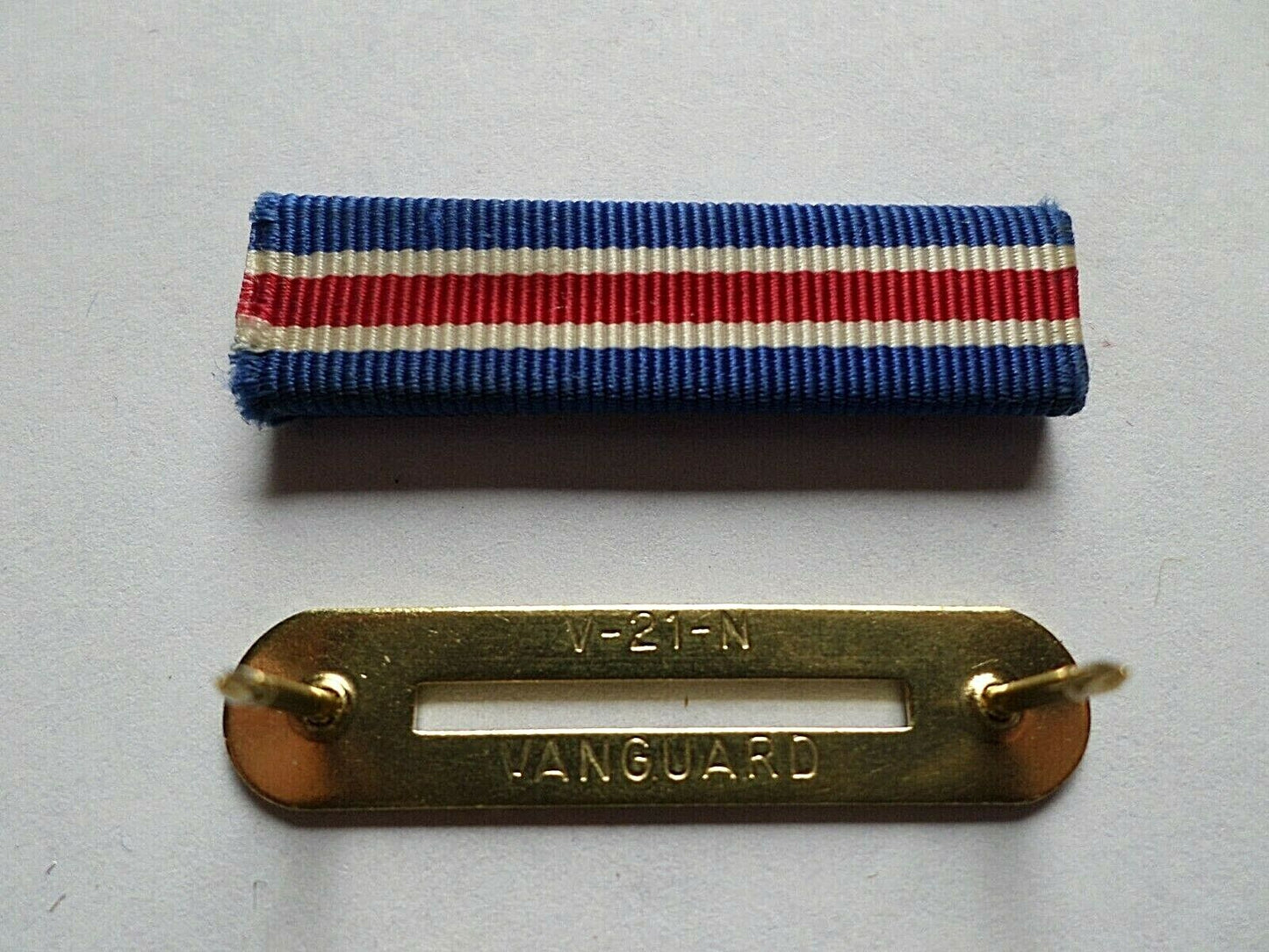 ARMY RESERVE ARCOTR RIBBON WITH BRASS RIBBON HOLDER US MILITARY ISSUE VETERAN