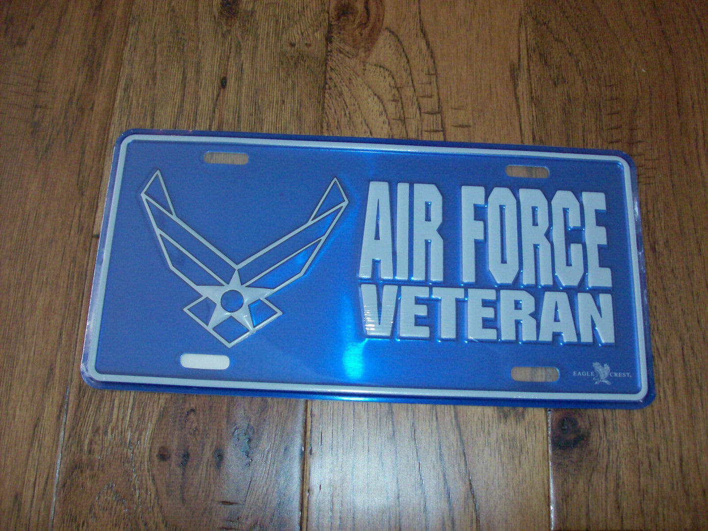 U.S AIR FORCE VETERAN LICENSE PLATE, METAL UNIQUE RAISED LETTER 3D DESIGN.